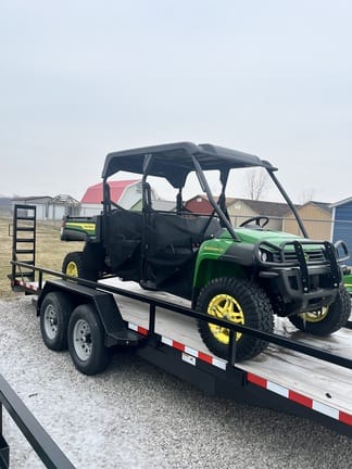 2023 John Deere XUV 825M S4 Equipment Image0