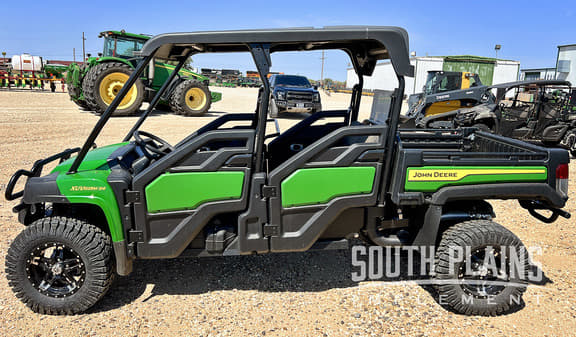 Image of John Deere XUV 825M S4 Image 1