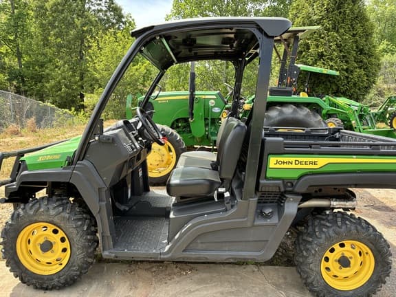 Image of John Deere Gator XUV 835E Image 1