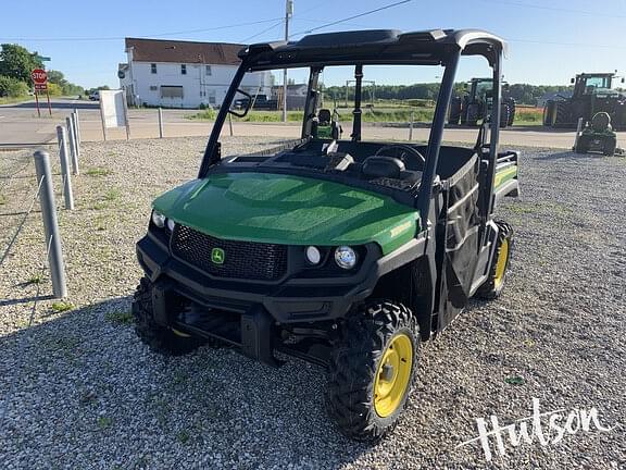 Image of John Deere Gator XUV 835E equipment image 1