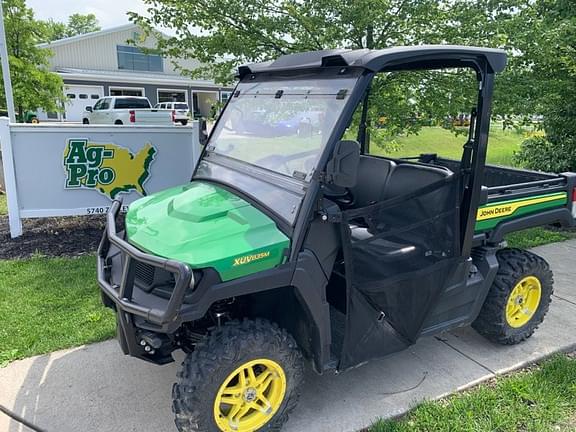 Image of John Deere XUV 835M Primary image