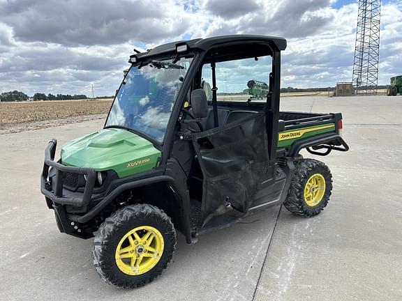 Image of John Deere XUV 835M Primary image