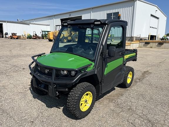 Image of John Deere XUV 835M Primary image