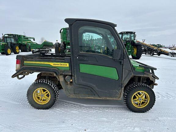 Image of John Deere XUV 835M equipment image 2