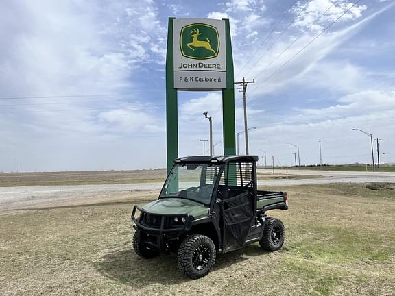 Image of John Deere XUV 835M Primary image
