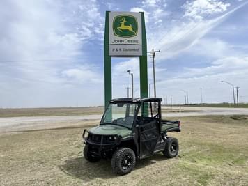 Main image John Deere XUV 835M