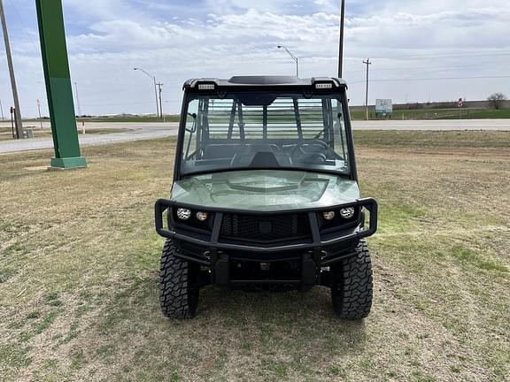 Image of John Deere XUV 835M equipment image 1