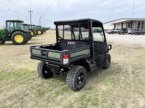 Image of John Deere XUV 835M equipment image 4