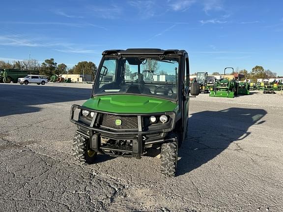 Image of John Deere XUV 835M equipment image 1