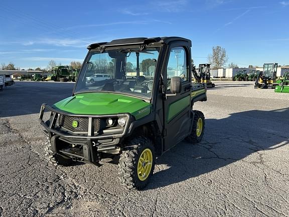 Image of John Deere XUV 835M Primary image