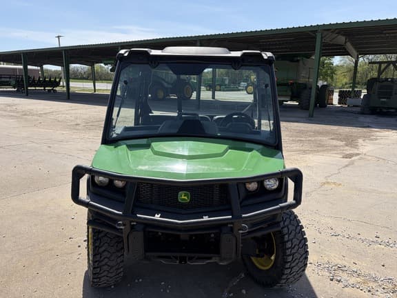 Image of John Deere XUV 835M equipment image 3