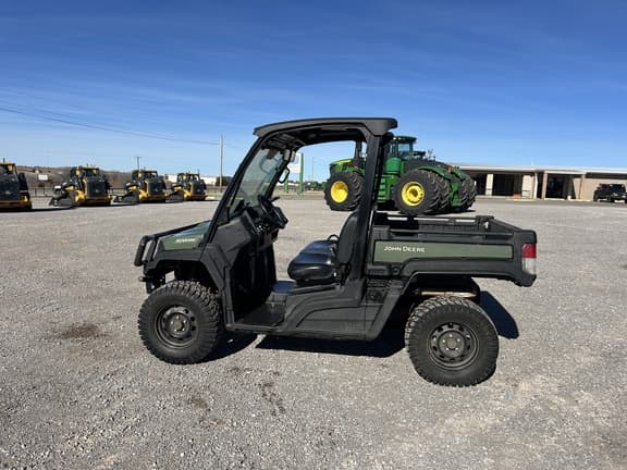 Image of John Deere XUV 835M equipment image 1
