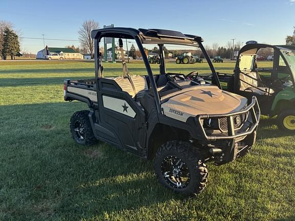 Image of John Deere XUV 835M Honor Edition equipment image 2