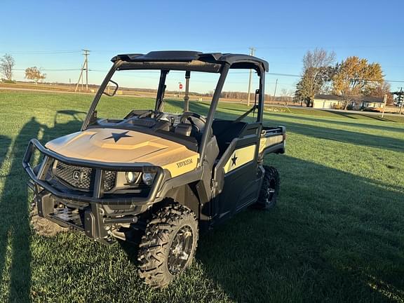 Image of John Deere XUV 835M Honor Edition equipment image 1