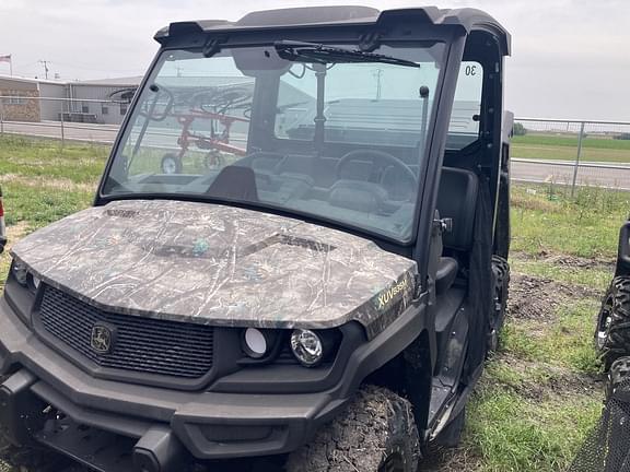 Image of John Deere XUV 835M Primary image