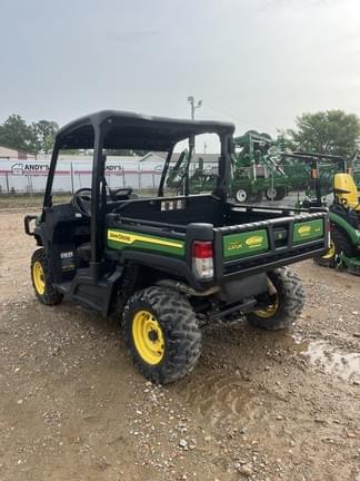 Image of John Deere XUV 835M Image 1