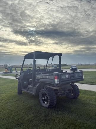 Image of John Deere XUV 835M equipment image 4