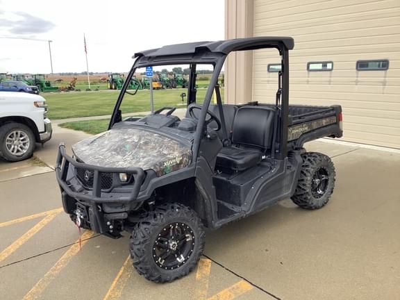 Image of John Deere XUV 835M Primary image