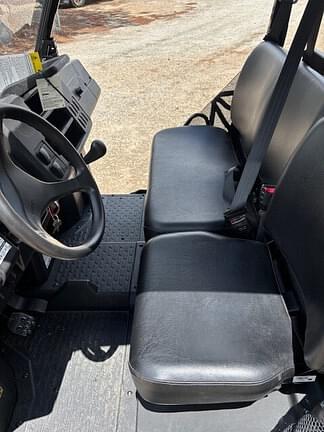Image of John Deere XUV 835M equipment image 4