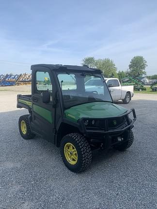 Image of John Deere XUV 835M Primary image