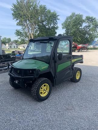 Image of John Deere XUV 835M equipment image 1