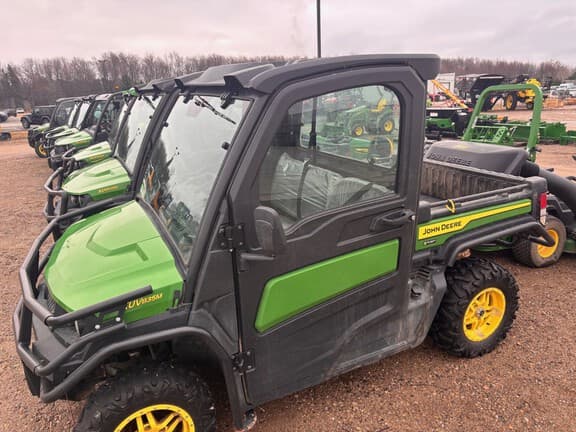 Image of John Deere XUV 835M equipment image 2