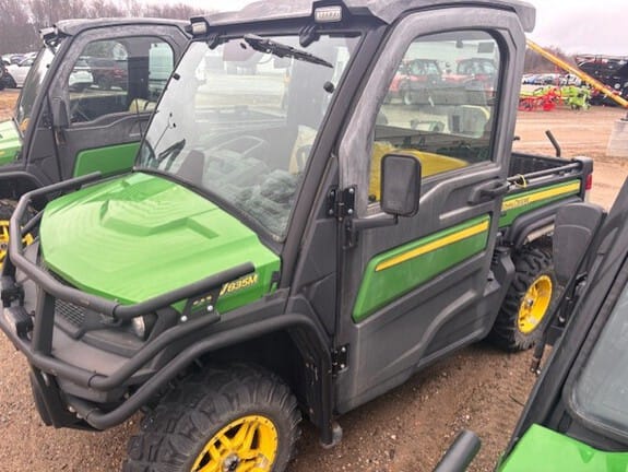 2023 John Deere XUV 835M Equipment Image0