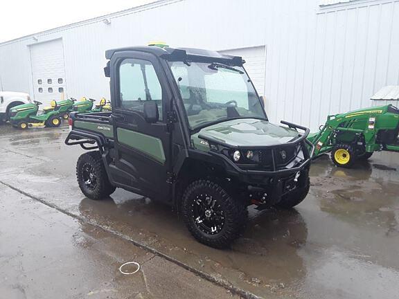 Image of John Deere XUV 835R Primary image