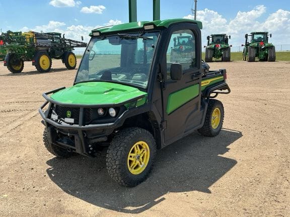 2023 John Deere XUV 835R Equipment Image0