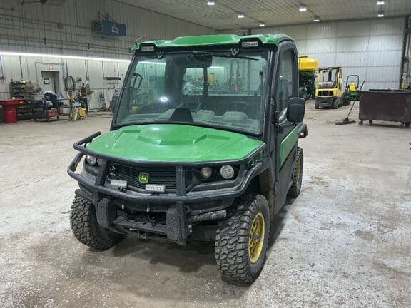 Image of John Deere XUV 835R Primary image