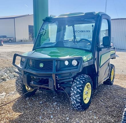 Image of John Deere XUV 835R Primary image