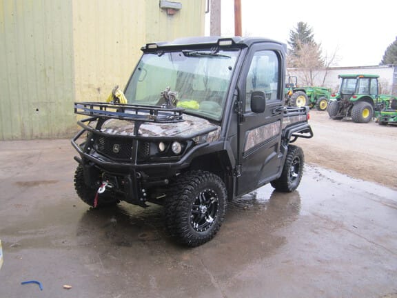 Main image John Deere Gator XUV
