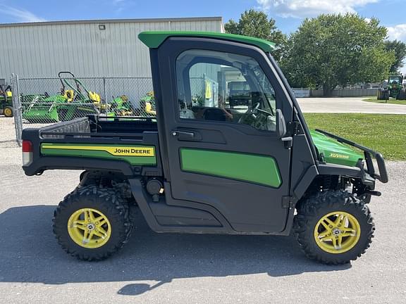 Image of John Deere XUV 835R equipment image 2