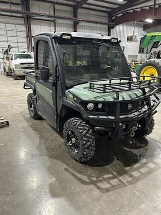 Image of John Deere XUV 835R Primary image