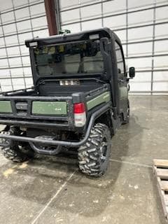 Image of John Deere XUV 835R equipment image 1