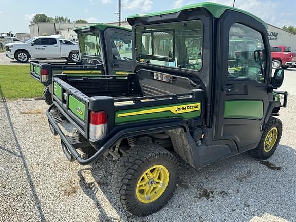 Image of John Deere XUV 835R equipment image 2