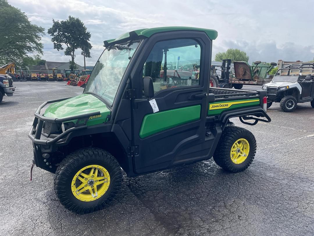 Image of John Deere XUV 835R Primary image