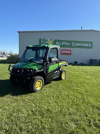 Image of John Deere XUV 835R Primary image