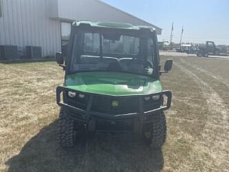 Image of John Deere XUV 835R equipment image 2