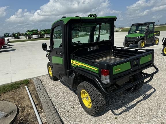 Image of John Deere XUV 835R equipment image 3