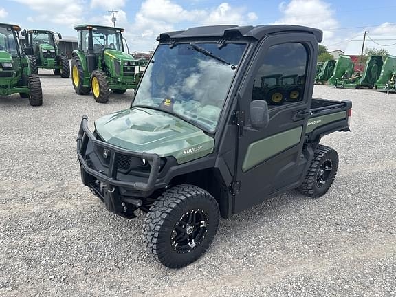 Image of John Deere XUV 835R Primary image