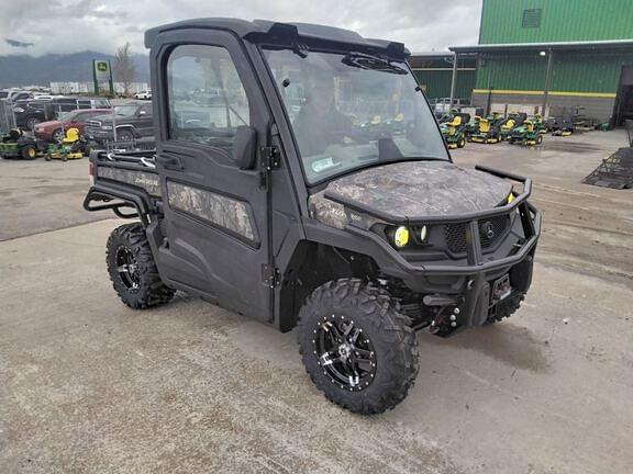 Image of John Deere XUV 835R Primary image