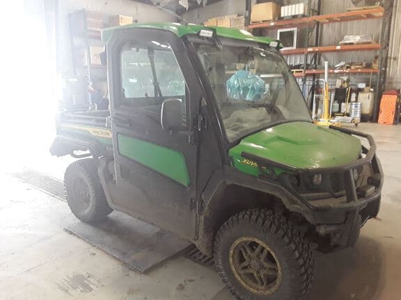 Image of John Deere XUV 835R equipment image 3