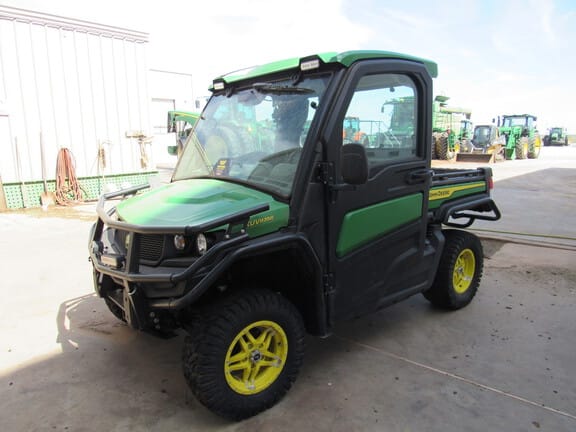 Main image John Deere XUV 835R