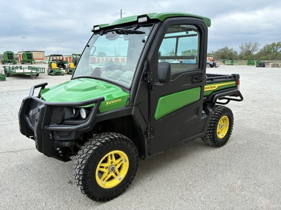 2023 John Deere XUV 835R Equipment Image0