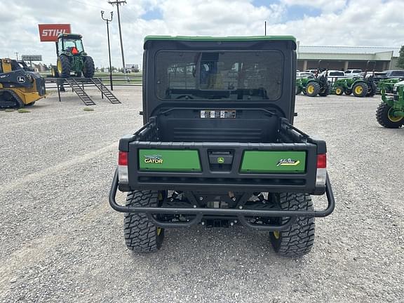 Image of John Deere XUV 865R equipment image 2
