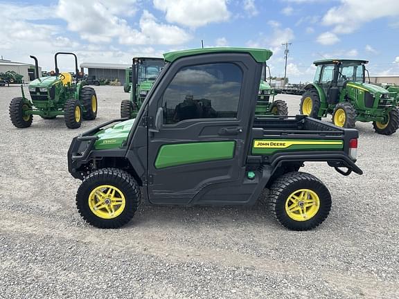 Image of John Deere XUV 865R equipment image 1