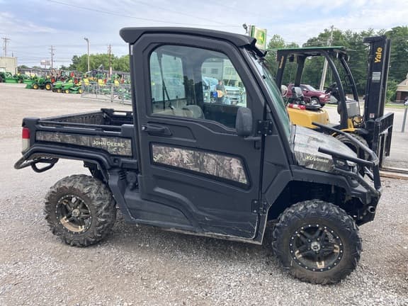 Image of John Deere XUV 865R equipment image 1
