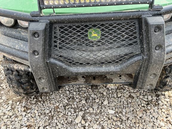 Image of John Deere XUV 865R equipment image 1