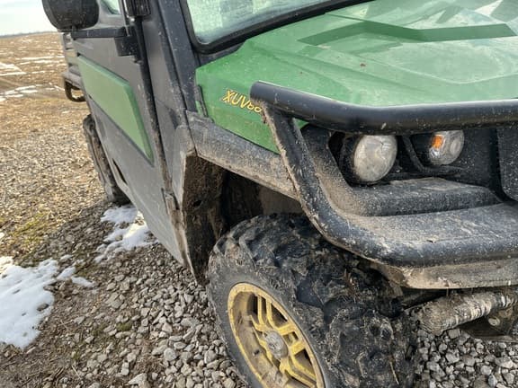 Image of John Deere XUV 865R equipment image 2